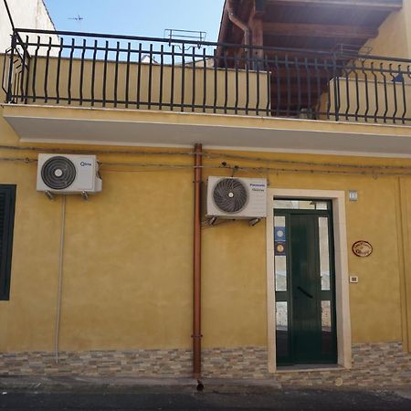 Casa Vacanza Il Ciliegio Noto Eksteriør bilde