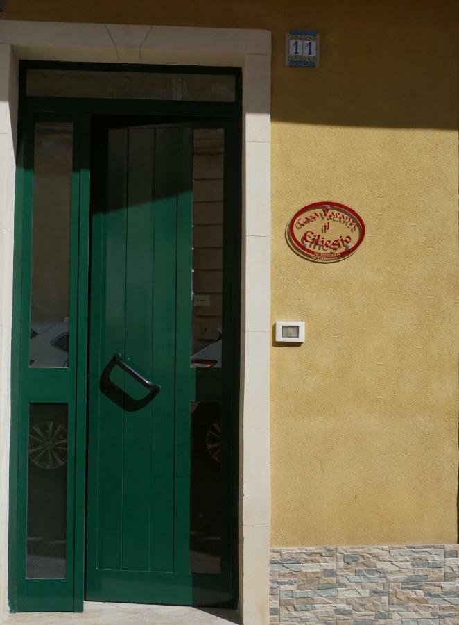 Casa Vacanza Il Ciliegio Noto Eksteriør bilde